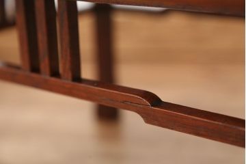 アンティーク家具　古民具・骨董　古い欅材の小さなテーブル(机)