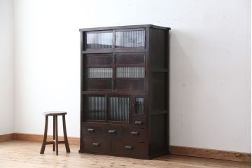 アンティーク家具　アンティーク 使い込まれた関東水屋箪笥(食器棚・収納棚)