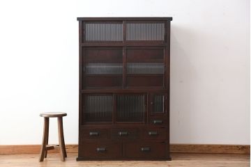 アンティーク家具　アンティーク 使い込まれた関東水屋箪笥(食器棚・収納棚)