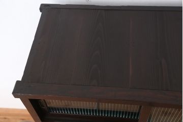 アンティーク家具　アンティーク 使い込まれた関東水屋箪笥(食器棚・収納棚)