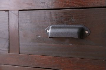 アンティーク家具　アンティーク 使い込まれた関東水屋箪笥(食器棚・収納棚)
