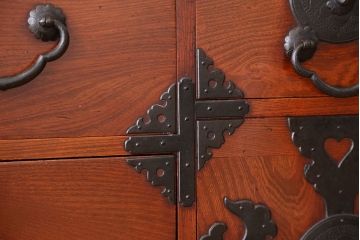 アンティーク家具　アンティーク 上手造り 前面欅材 供縁 美しい仙台箪笥