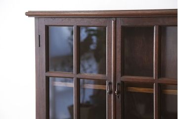 アンティーク家具　大正ロマン 特別注文造り 厚手ナラ材の上質な二段重ね食器棚(収納棚)