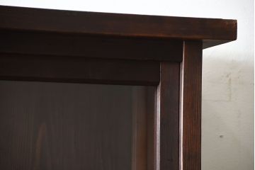 アンティーク家具　アンティーク 大きな二段重ね薄型収納棚(飾り棚・ガラスケース・ショーケース)