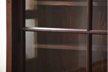 アンティーク家具　アンティーク 大きな二段重ね薄型収納棚(飾り棚・ガラスケース・ショーケース)