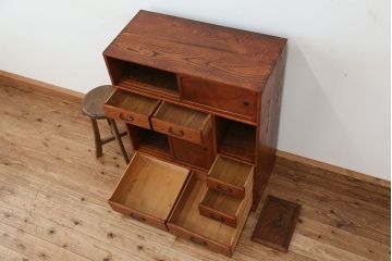 レトロ家具　アンティーク　三方欅材けんどん付き美しいレトロ茶箪笥(茶棚)