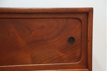 レトロ家具　アンティーク　三方欅材けんどん付き美しいレトロ茶箪笥(茶棚)