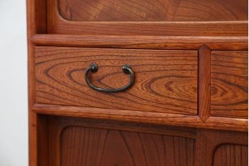 レトロ家具　アンティーク　三方欅材けんどん付き美しいレトロ茶箪笥(茶棚)