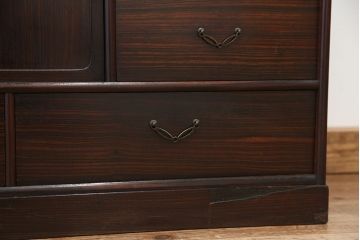 アンティーク家具　アンティーク　前面縞黒檀の二段重ね茶箪笥(茶棚)