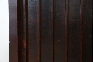 アンティーク家具　古民具・骨董　味わい深い縦桟入り収納箪笥サイドボード(下駄箱、水屋箪笥、食器棚、収納棚)