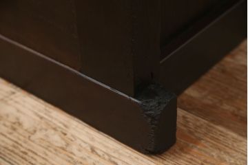 アンティーク家具　古民具・骨董　重厚!二段重ね横桟引き戸　特大収納箪笥(水屋箪笥、食器棚、収納棚)