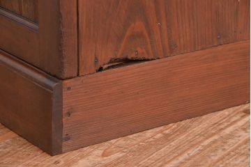 レトロ家具　昭和レトロ　上質な造りの結霜ガラス引き戸キッチン収納棚(食器棚、カウンターテーブル)