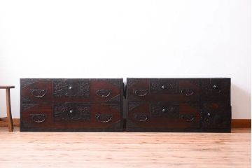 アンティーク家具　古民具・骨董　古い小振りな二段重ね佐渡箪笥(衣装箪笥)