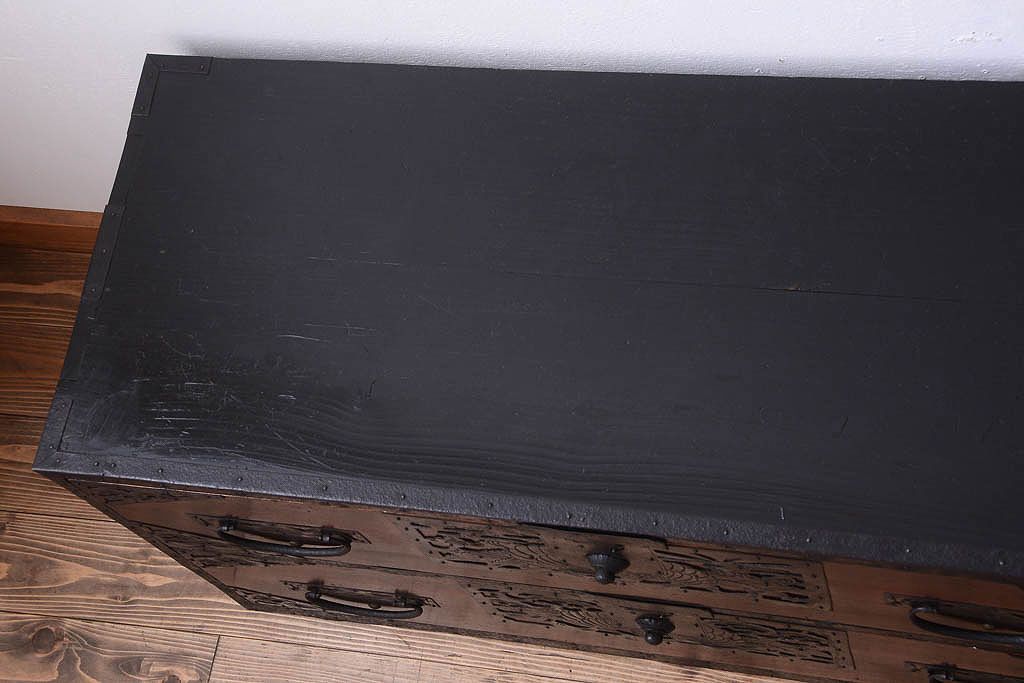 アンティーク家具　古民具・骨董　古い小振りな二段重ね佐渡箪笥(衣装箪笥)