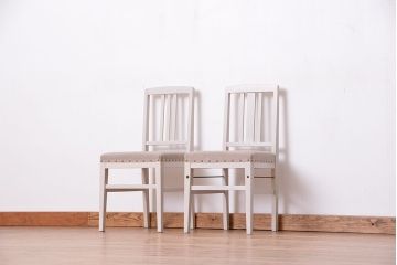 アンティーク家具　アンティークペイント　シンプルなダイニングチェア2脚セット(1)