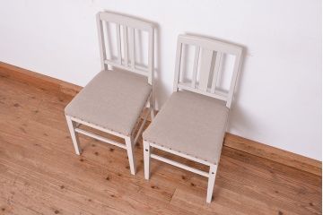 アンティーク家具　アンティークペイント　シンプルなダイニングチェア2脚セット(1)
