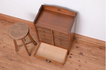 アンティーク家具　アンティーク　古い木の小振りなカルテケース(カードケース、書類棚、図書館、図書室)