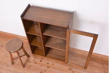 レトロ家具　昭和レトロ　古い木の小さな本箱(収納棚)