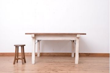 アンティーク家具　アンティーク　特大!重厚!　大きな正方形ダイニングテーブル(2)(机、作業台)