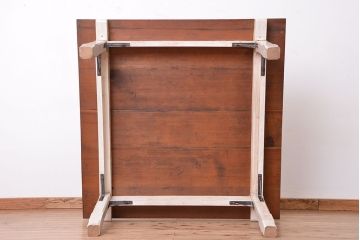 アンティーク家具　アンティーク　特大!重厚!　大きな正方形ダイニングテーブル(2)(机、作業台)