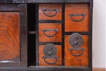 アンティーク家具　古民具・骨董　前面欅材!会津地方の帳場小箪笥(帳場箪笥)