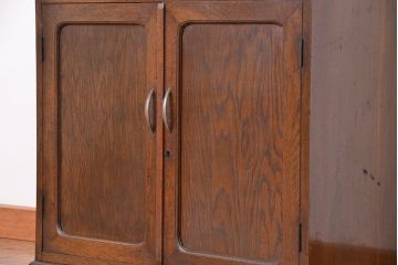 アンティーク家具　大正ロマン　三方ナラ材の重厚で上質なキッチンキャビネット(収納棚、カウンター、食器棚)