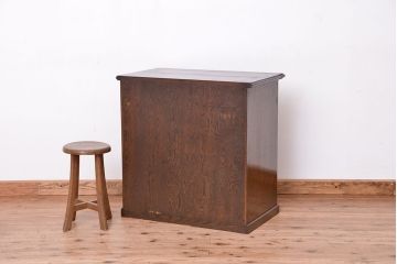 アンティーク家具　大正ロマン　三方ナラ材の重厚で上質なキッチンキャビネット(収納棚、カウンター、食器棚)