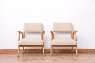レトロ家具　昭和レトロ　座面張り替え済み　かわいいナラ材アームチェア　2脚セット(ソファ)