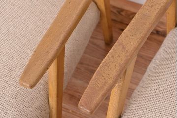 レトロ家具　昭和レトロ　座面張り替え済み　かわいいナラ材アームチェア　2脚セット(ソファ)