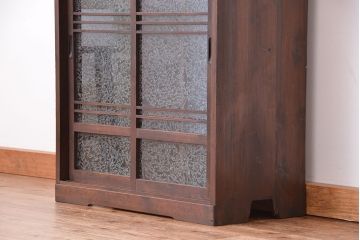 レトロ家具　昭和レトロ　シンプルな結晶ガラス収納棚(下駄箱)