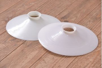 レトロな乳白平笠照明　2点セット