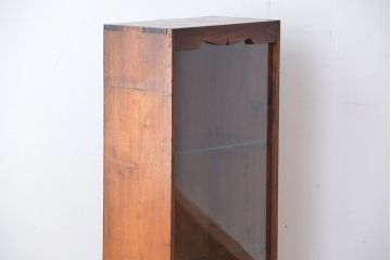 レトロ家具　昭和レトロ　古い木の小振りなガラスショーケース(陳列棚)