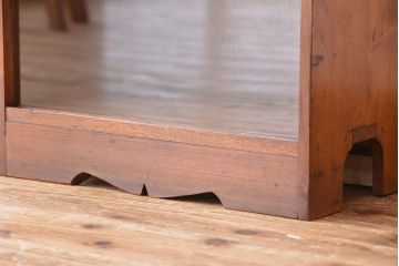 レトロ家具　昭和レトロ　古い木の小振りなガラスショーケース(陳列棚)