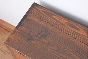 アンティーク家具　アンティーク　古い木の使い込まれたパタパタ付き下駄箱(収納棚)