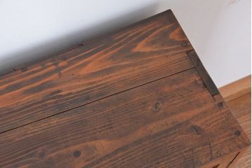 アンティーク家具　アンティーク　古い木の使い込まれたパタパタ付き下駄箱(収納棚)