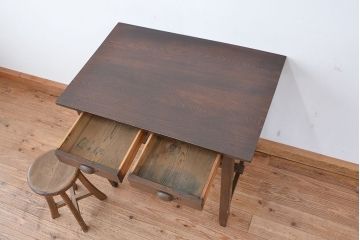 アンティーク家具　アンティーク　古い木の使い込まれた平机(テーブル・作業台)(4)
