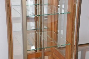 レトロ家具　昭和レトロ　特大!赤いタイルが目を引く古いタバコ屋ガラスケース(ショーケース)