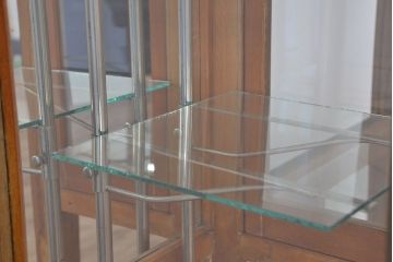 レトロ家具　昭和レトロ　特大!赤いタイルが目を引く古いタバコ屋ガラスケース(ショーケース)