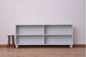 レトロ家具　アンティークペイント　レトロな丸脚飾り棚(陳列棚)(2)