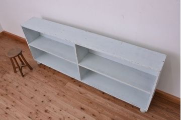 レトロ家具　アンティークペイント　レトロな丸脚飾り棚(陳列棚)(2)