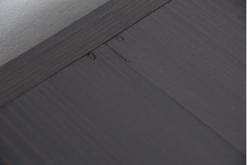 アンティーク家具　古民具・骨董　使い込まれた趣のある結霜ガラス三尺水屋箪笥(食器棚・収納棚)