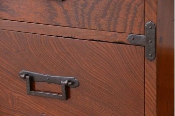 アンティーク家具　古民具・骨董　特別注文造り三方欅材杢目の美しい帳場箪笥(観音扉収納棚)