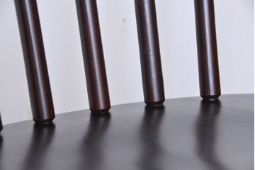 ヴィンテージ家具　★1960年代　古いブナ材のビンテージロッキングチェア≪ダークブラウン≫(椅子)