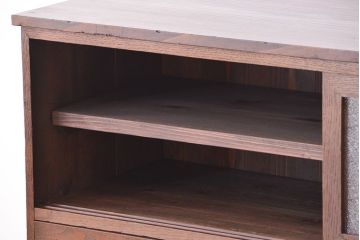 アンティーク家具　アンティーク　前面栗材　ダイヤガラス引き戸　鉄脚付きローボード(引き出し付ガラス収納棚)