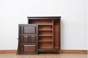 中古　北海道民芸家具　特注品　樺材　脚付き下駄箱(収納棚)(定価約20万)