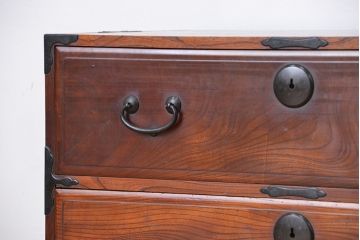 アンティーク家具　古民具・骨董　前面欅材　時代箪笥ローボード(収納棚)(ローチェスト)