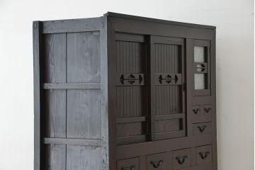 アンティーク家具　古民具・骨董　一本物　明治時代　使い込まれた四尺水屋箪笥(食器棚・収納棚)
