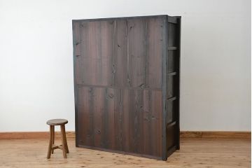 アンティーク家具　古民具・骨董　一本物　明治時代　使い込まれた四尺水屋箪笥(食器棚・収納棚)