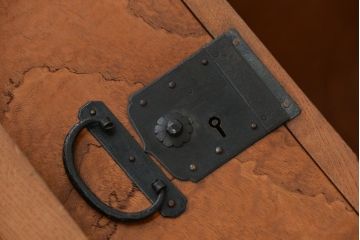 古民具・骨董　特大サイズ　総欅材　波杢迫力がある上手銭箱(銭函)