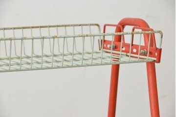 レトロ家具　★昭和レトロ　かわいいアイアンワゴン(アイアンラック)